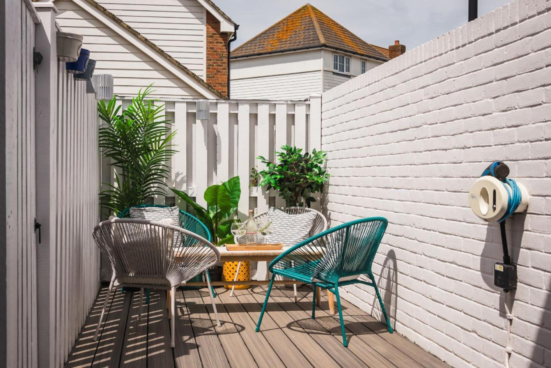 Tradewinds Villa Camber Exterior photo
